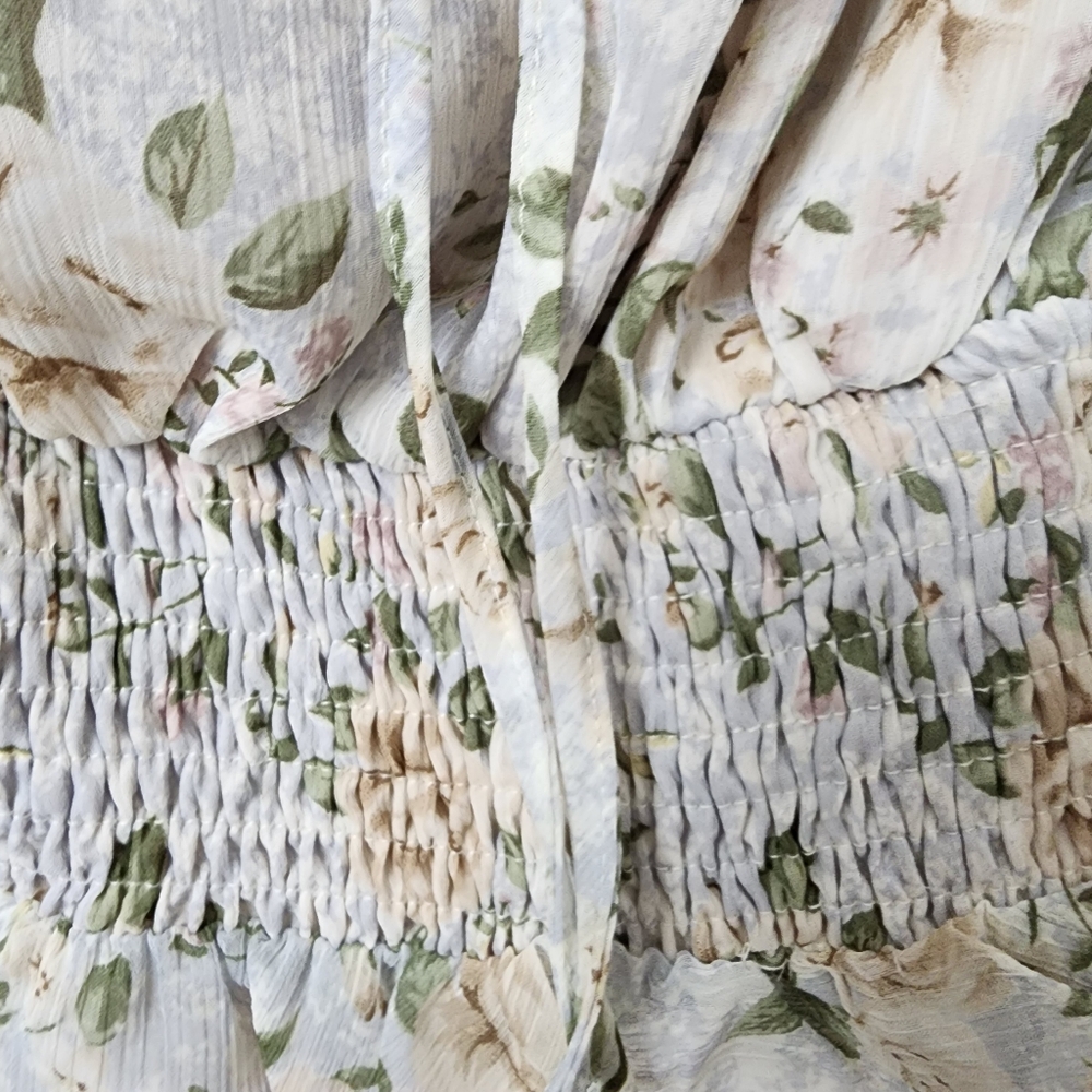 Cream Ruffled Crop Blouse - Picture 7 of 7
